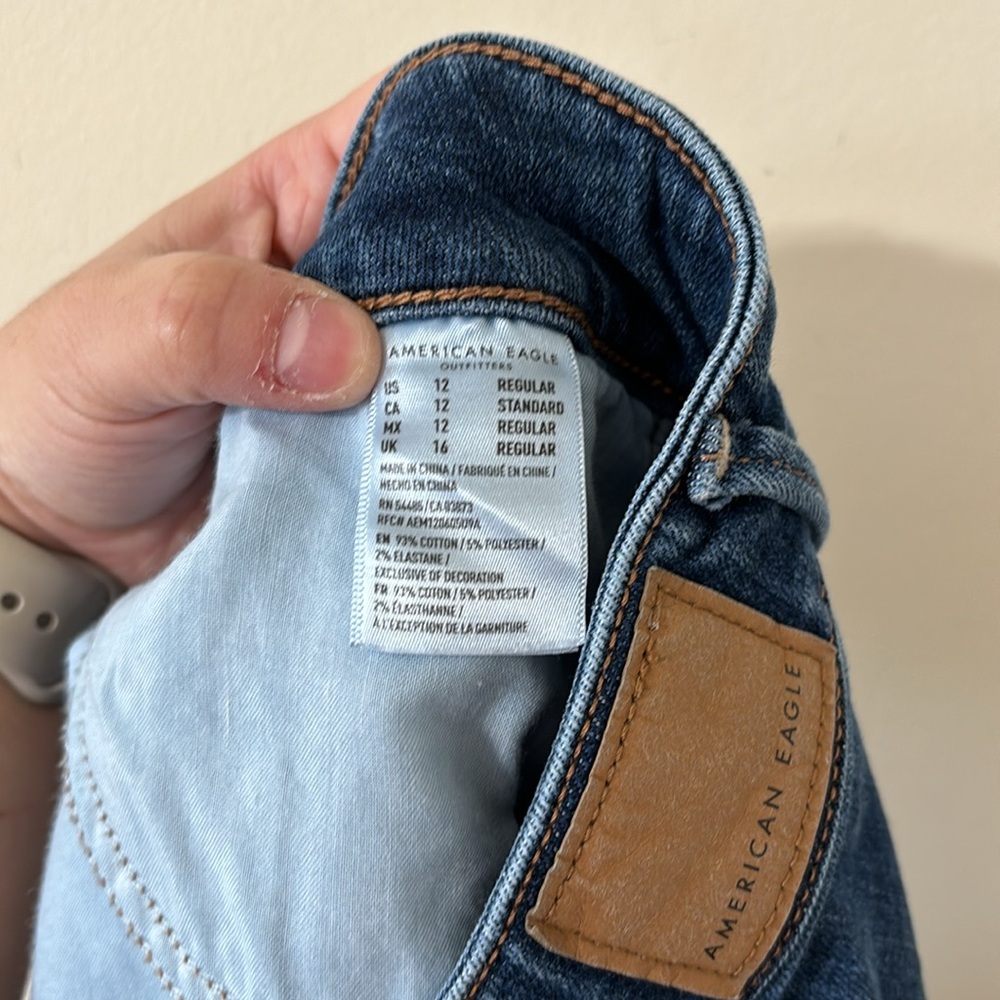 American Eagle Hi-Rise A-Line Denim Button-Front Denim Mini Skirt Size 12 - Picture 8 of 8